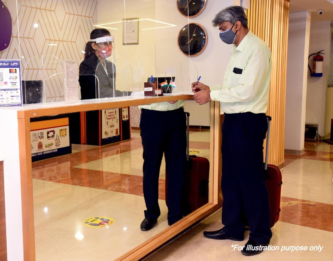 היידראבד Hotel O R Square Inn מראה חיצוני תמונה