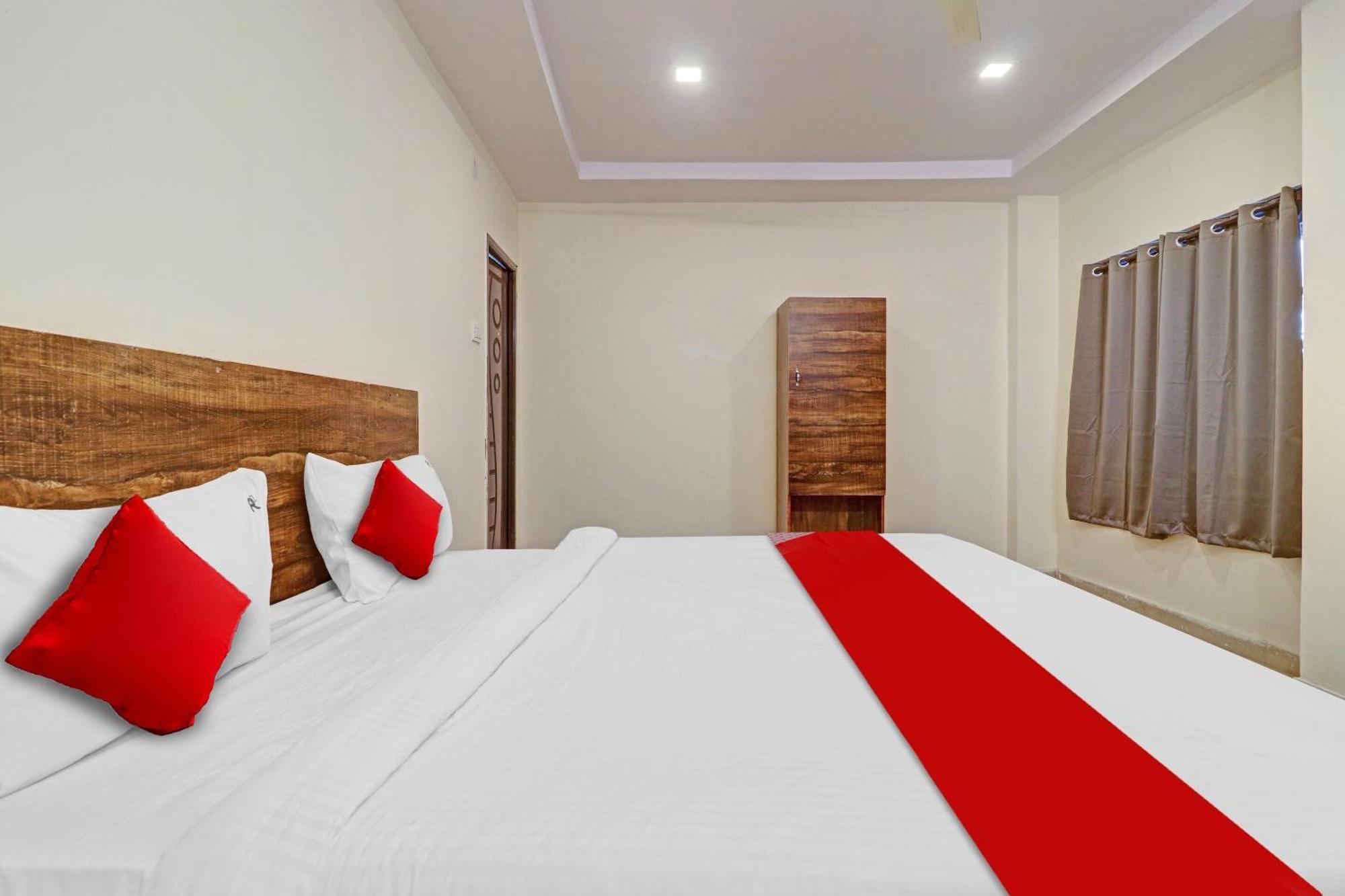 היידראבד Hotel O R Square Inn מראה חיצוני תמונה