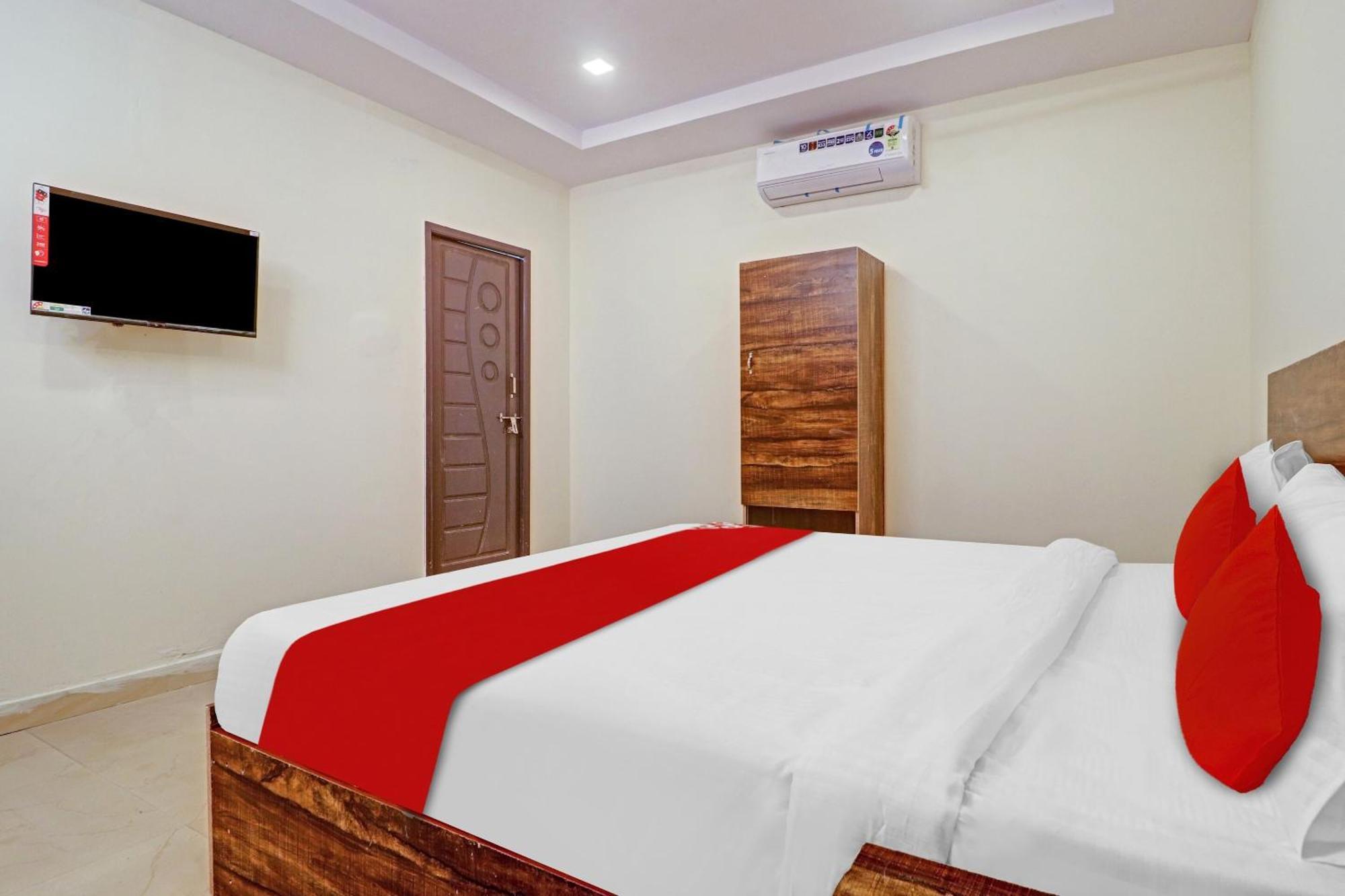 היידראבד Hotel O R Square Inn מראה חיצוני תמונה